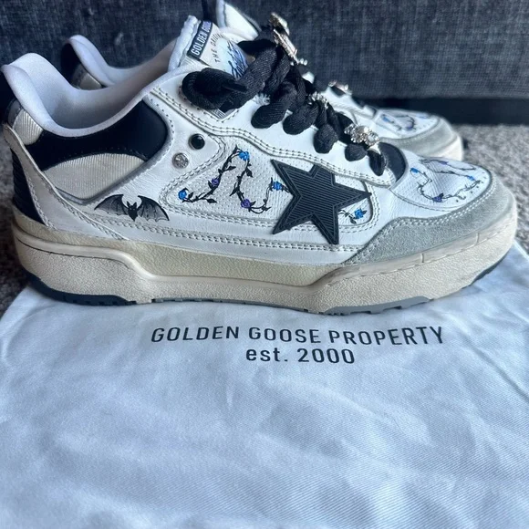 Golden Goose Women’s Forty-Two - Picture 2 of 5